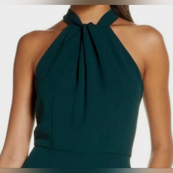 Julia Jordan Hunter Green Crossed Neck Keyhole Halter Jumpsuit - Picture 3 of 12